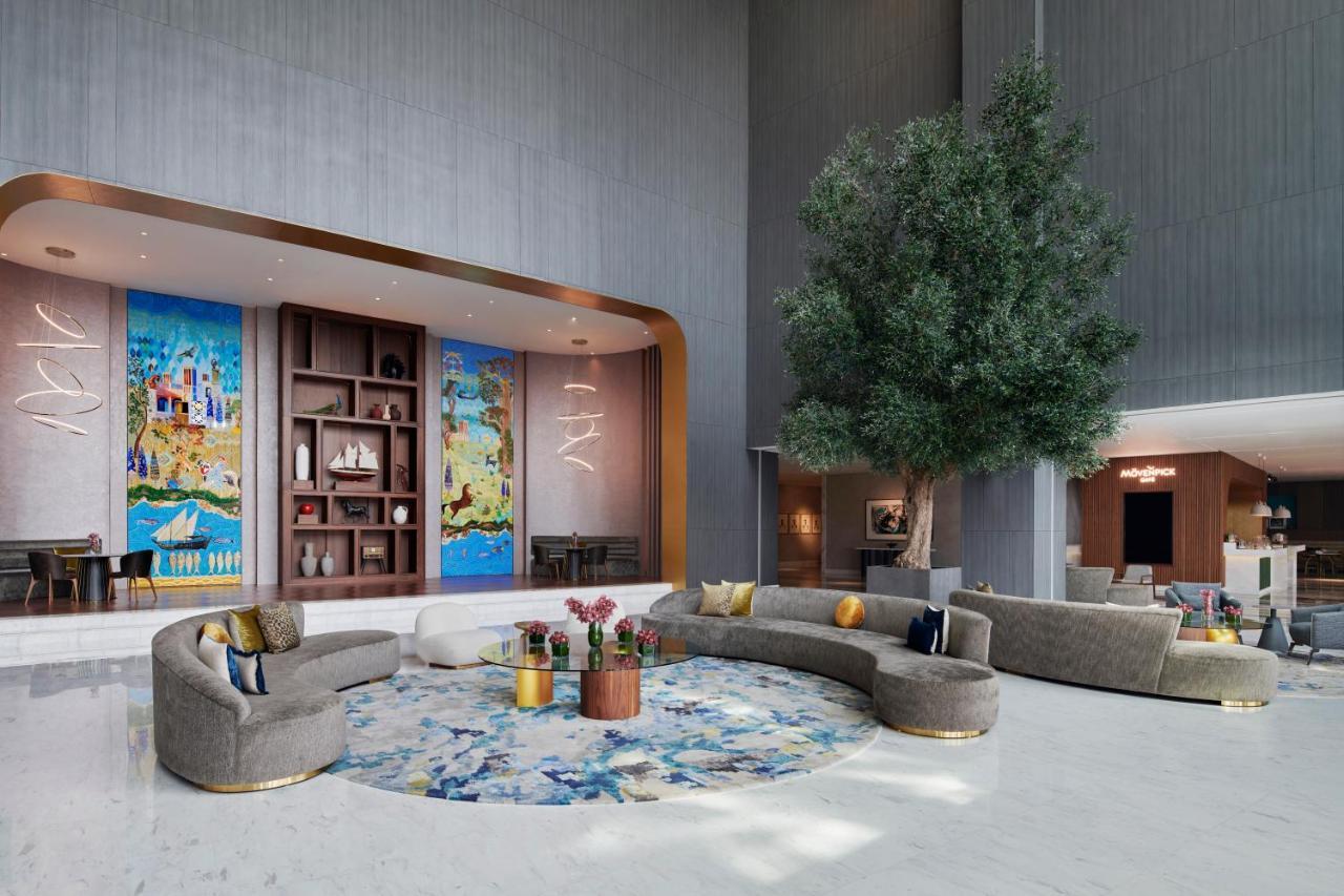 Movenpick Jumeirah Village Triangle Dubai Exterior foto The lobby of the hotel